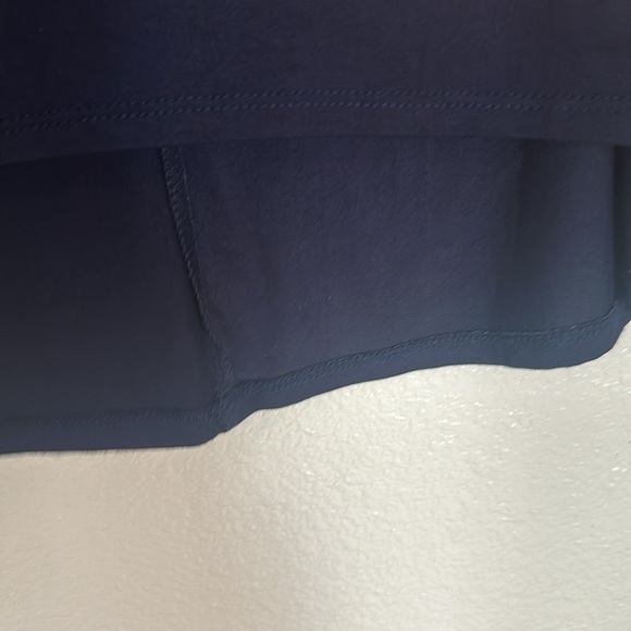 Cable and gauge a size medium, navy blue lightweight shirt . - Picture 4 of 5